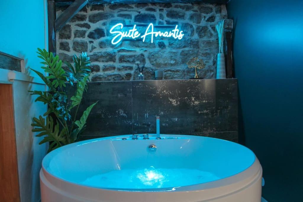 Luxueuse Jacuzzi Amantis By Noma Apartment Saint-Chamond